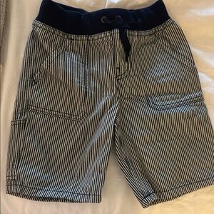 NWT Hanna Andersson size US 5 navy/white striped shorts